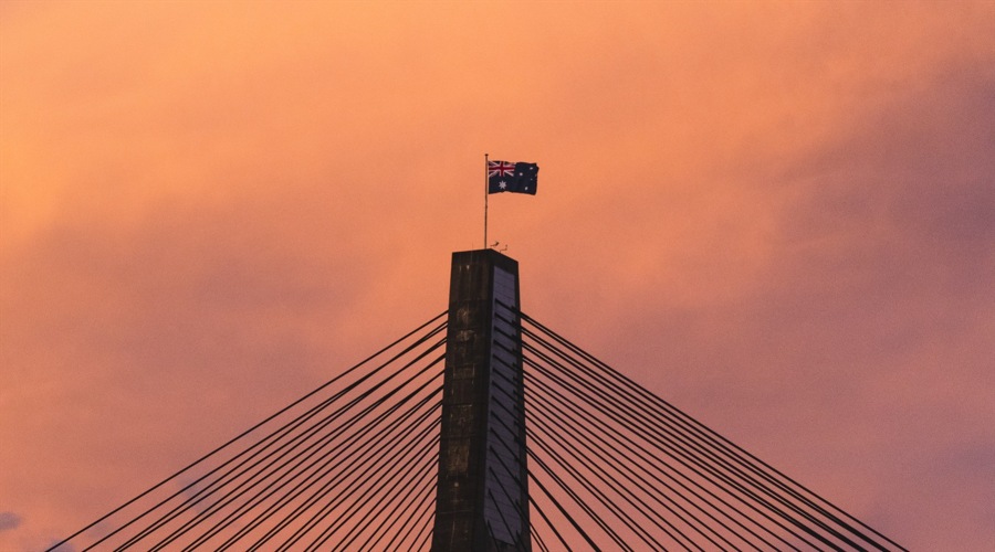 华尔街的分歧:Stifel警告标普500可能下跌14%,Trivariate预测两年内将达7000点