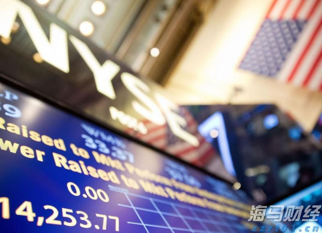 广州千人齐聚观看阅兵直播 老兵：我国军事发展日新月异